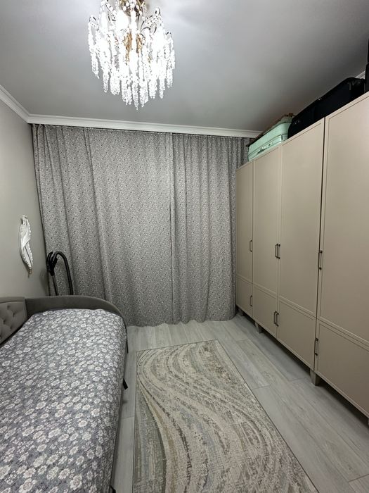 Продам двухкомнатную  квартиру