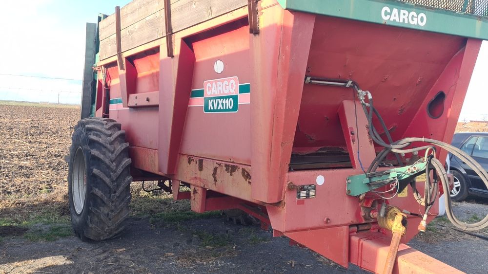 Remorca de împrăștiat gunoi Mig gunoi