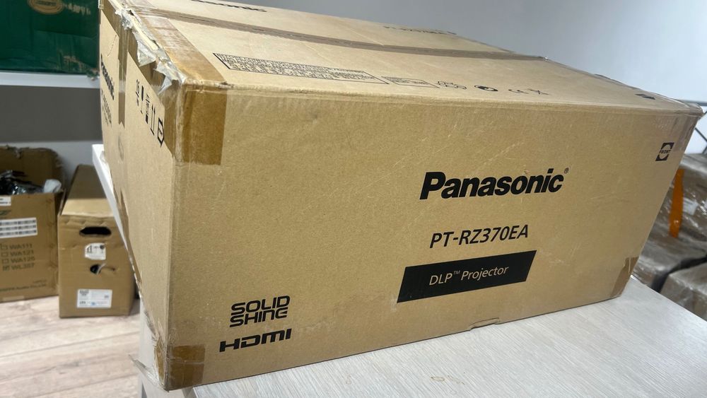 Лазерный проектор Panasonic PT-RZ370