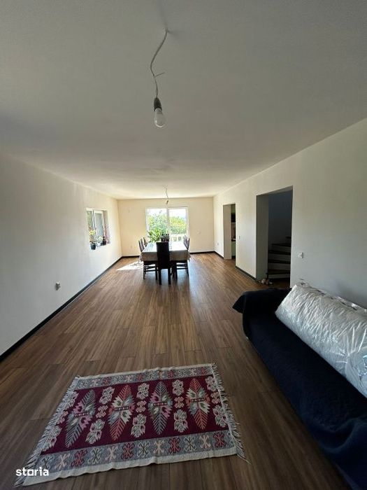 Casa D+P+M 7 camere, 313 mp utili,962 mp teren, Zona Ocolis