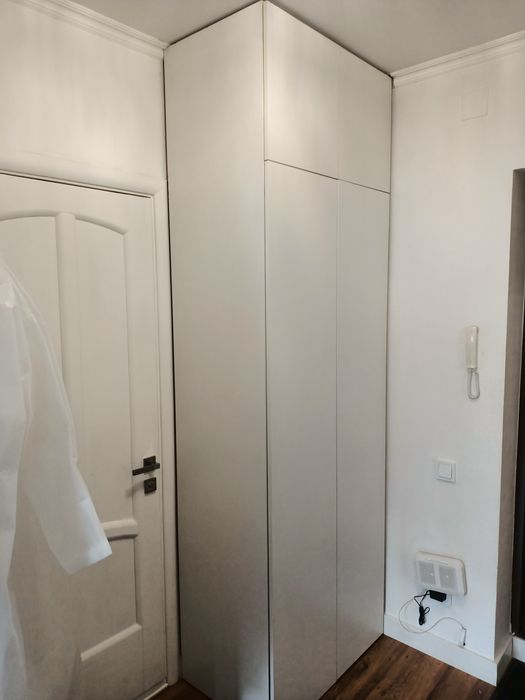 Срочно продам шкаф