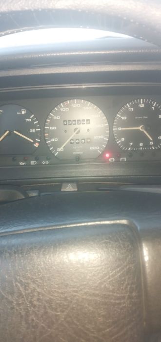 Фолтсваген Пассат б3 седан моно 1.8