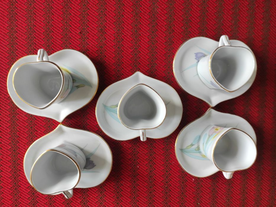 Serviciu de cafea, nou în ambalaj, plăcut și foarte practic