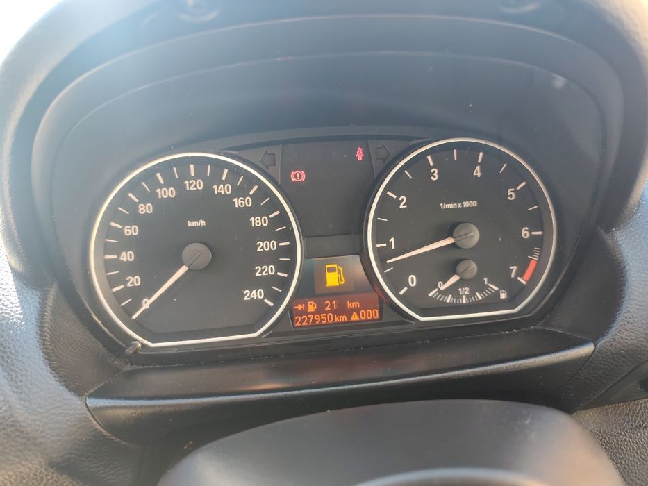 BMW 1 Series 2009 — imagine 5