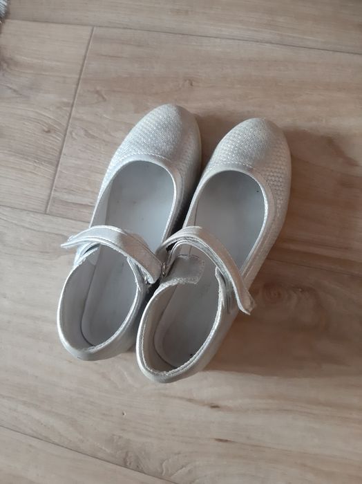 Классические туфельки для девочек