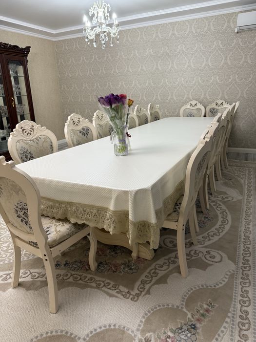 Стол+16 стульев 170 тыс