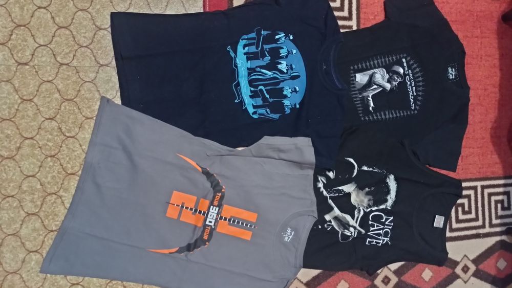 Дамски тениски и блузи