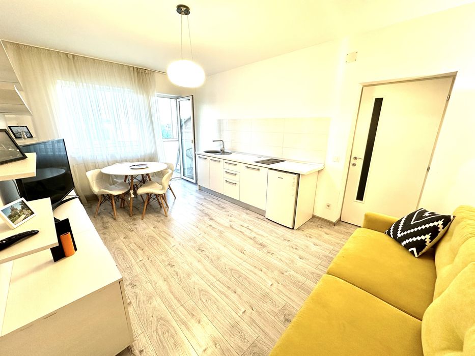 Regim hotelier.Ap.3 camere lux,decomandat, Bdul Transilvaniei