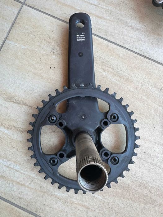 1х11 мини-групсет Shimano GRX 810 / 812 (курбел, дерайльор, дясна команда, касета) за гравел