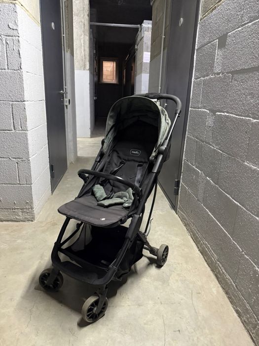 Детская коляска.