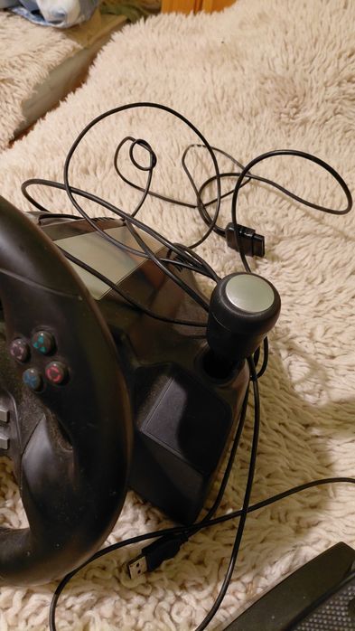 Волан с педали на марката CANYON.