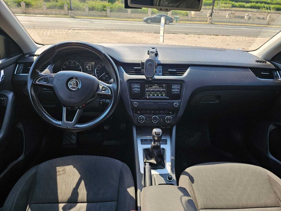SKODA Octavia 2016 — imagine 3