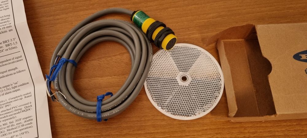 Senzor retroreflectorizant S 18