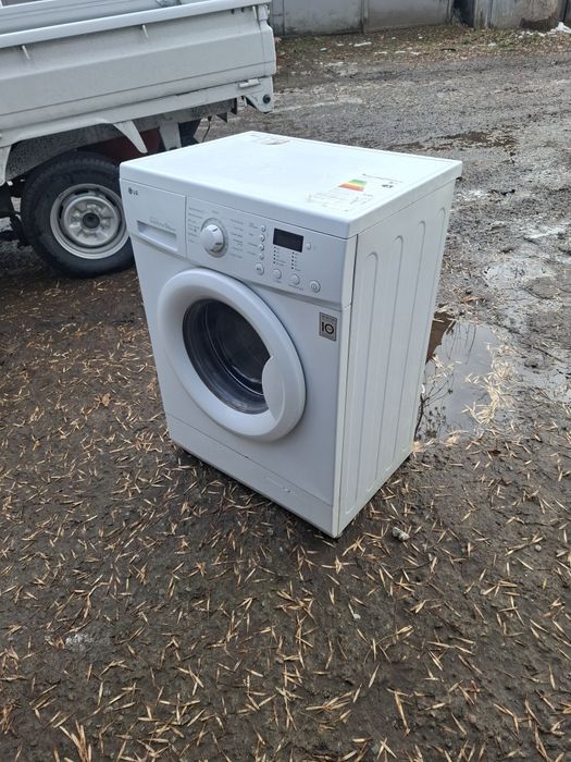 Steralni mashinka sotiladi