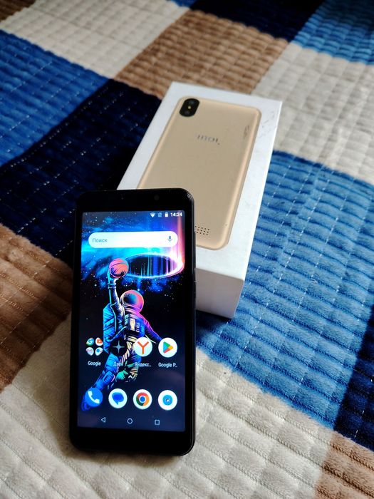 Продам смартфон Inoi 3 8гб