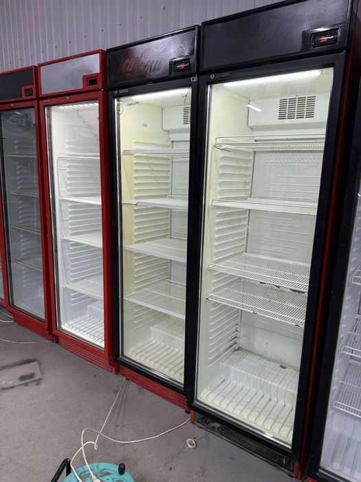 Продам холодильник для напитков и молочка