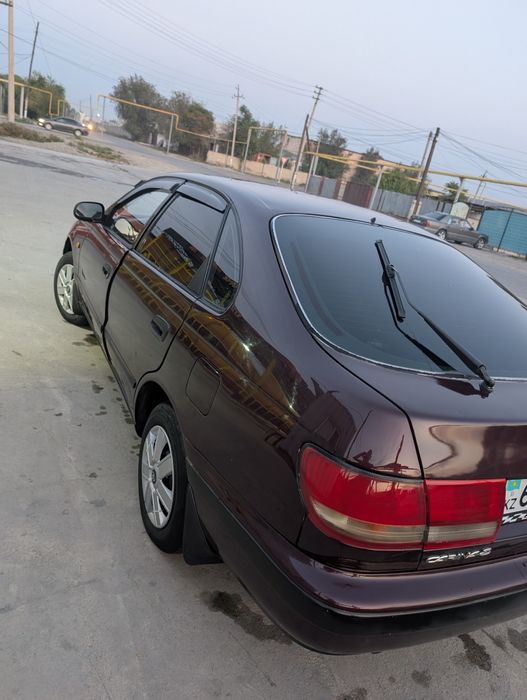 В рассрочку Тоиота Карина Е