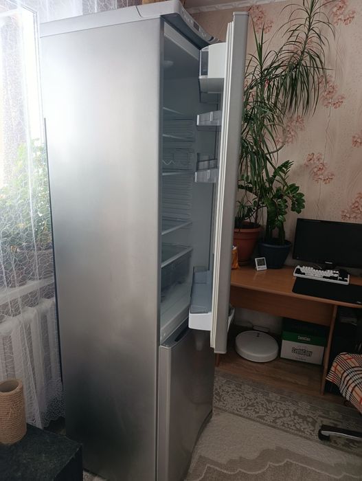 Продам холодильник Атлант