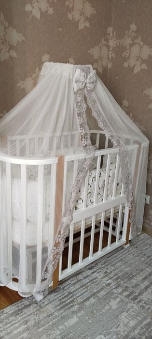 Продам детскую манежку новую