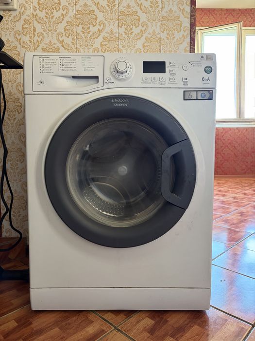 Кир машина Hotpoint Ariston
