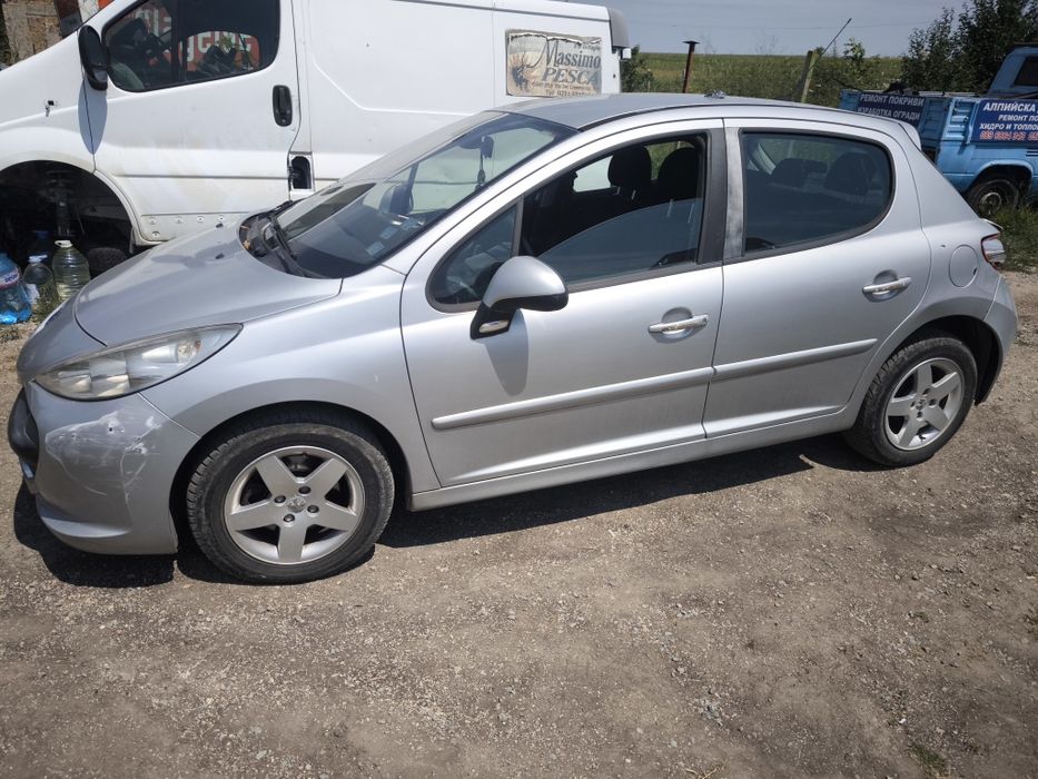 Пежо 207 1,6 бензин бмв мотора , на ход всичко може да се тества