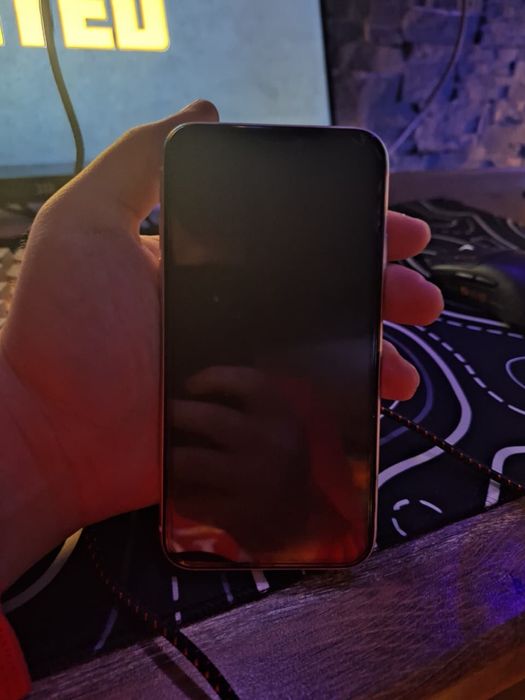 Обмен айфон 11 64гб