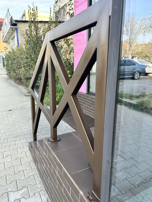 Ограждения и оградки