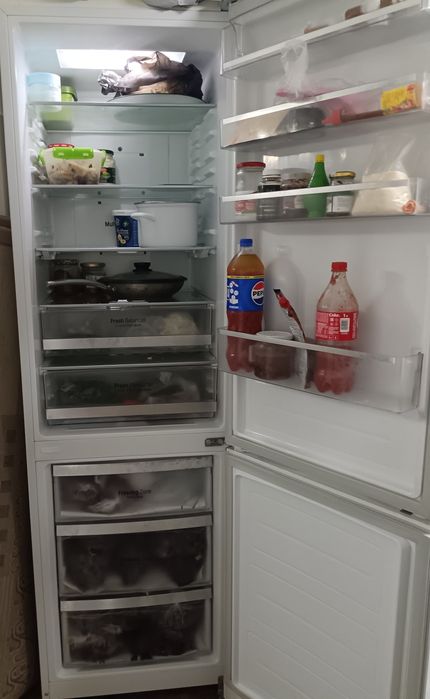 Холодильник LG продам