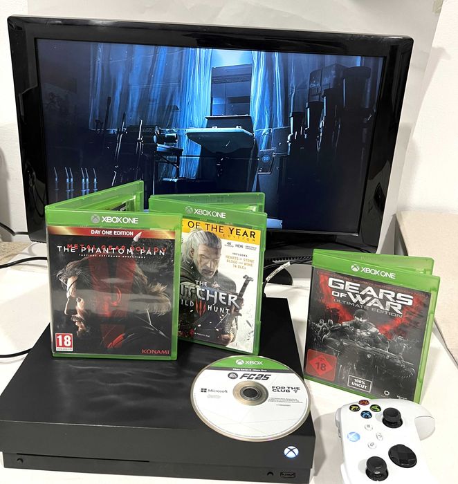 Consola  Xbox One X, 1TB, garantie, FC2025, Witcher, Gears of War și The Phantom Pain!