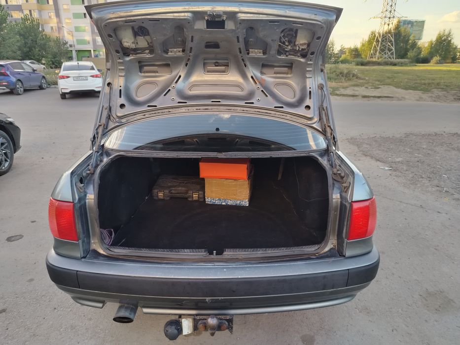 Продам ауди 80 б4