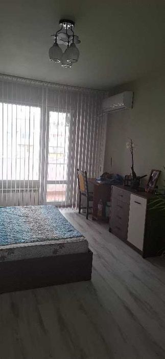 Двустаен с трапезария