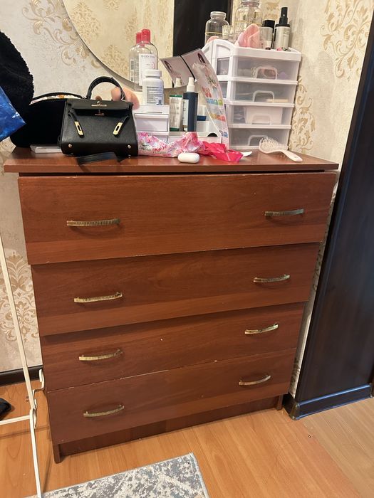 Небольшой шкаф для хранения