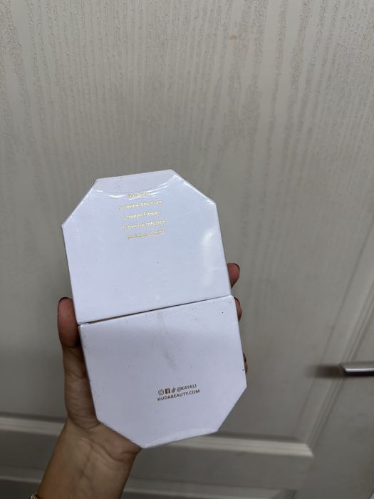 Kayali dejavu white flower |57