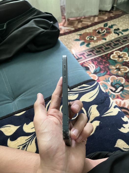 iPhone 13 с коробк
