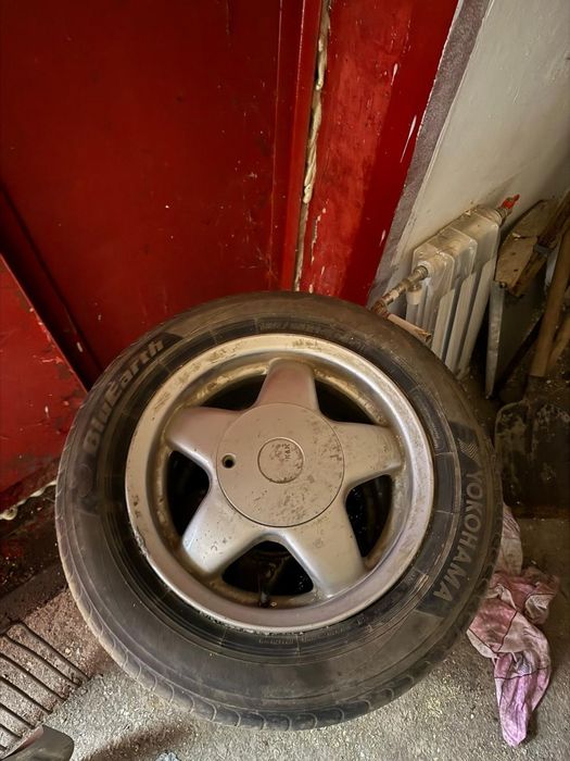 Продам резину летнию с дисками