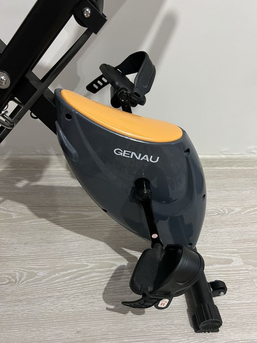 Велотренажер Genau вертикальный с эспандером