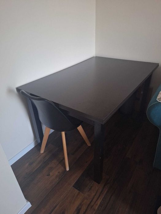 scaune 6 buc si masa extensibila 140cm/180cm pe 90