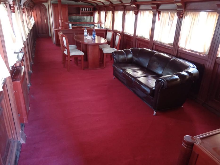 Теплоход «Зарница»