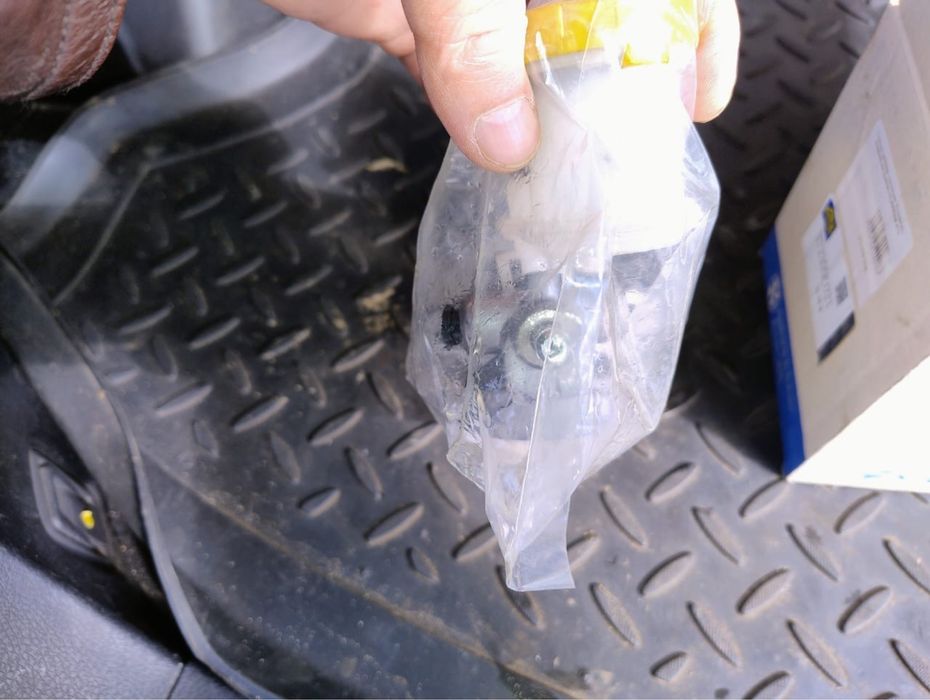 Главный целиндр Subaru Forester