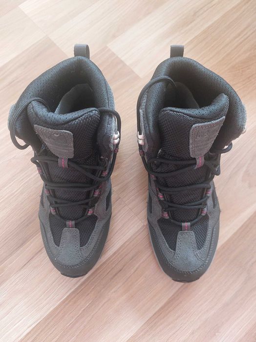 Нови Туристически Обувки от JACK WOLFSKIN