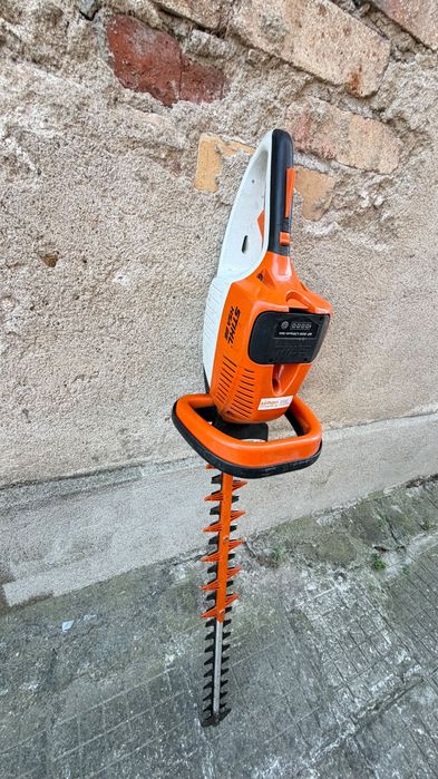 STIHL HSA 86 + батерия AP 200 – професионален акумулаторен храсторез  280 €