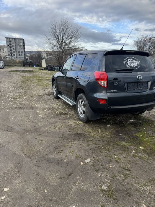 Продавам Toyta RAV 4