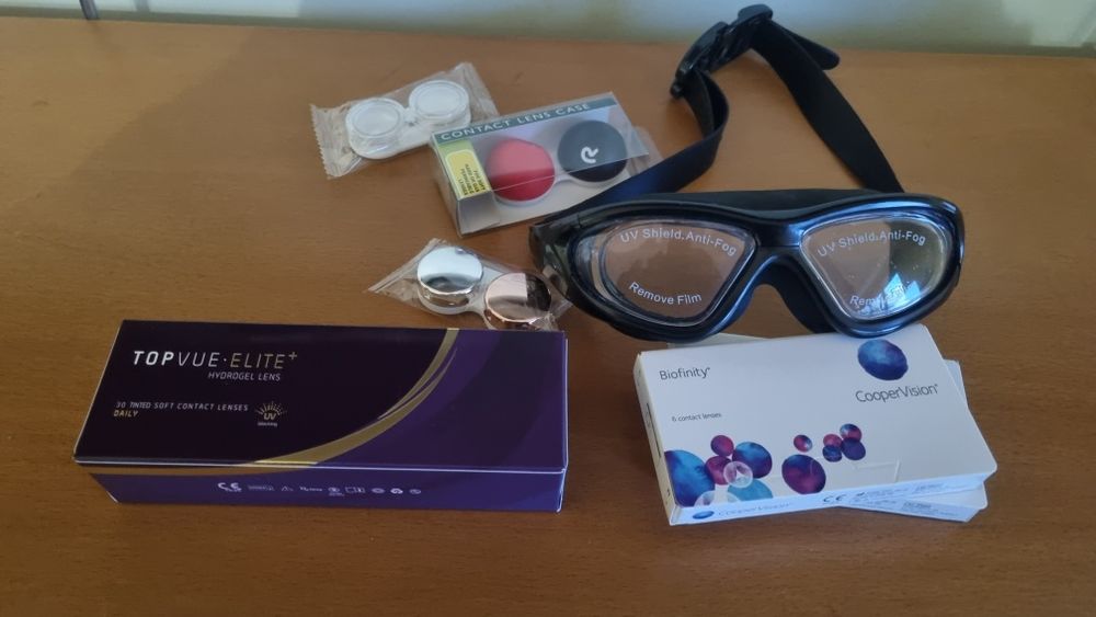 Контактни  лещи  - 3.00 диоптъра,  очила за плуване с диоптър - 2.50