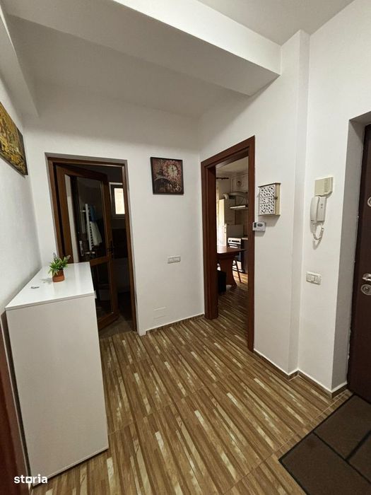 Proprietar vând apartament 2 camere cu curte proprie 113 mp