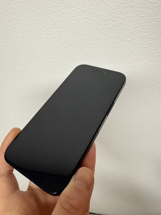 Iphone 15 Negru