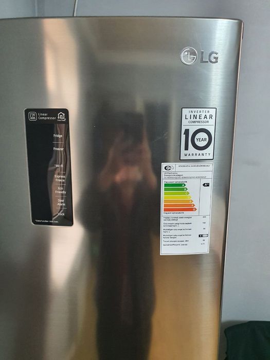 Холодильник LG инвертор