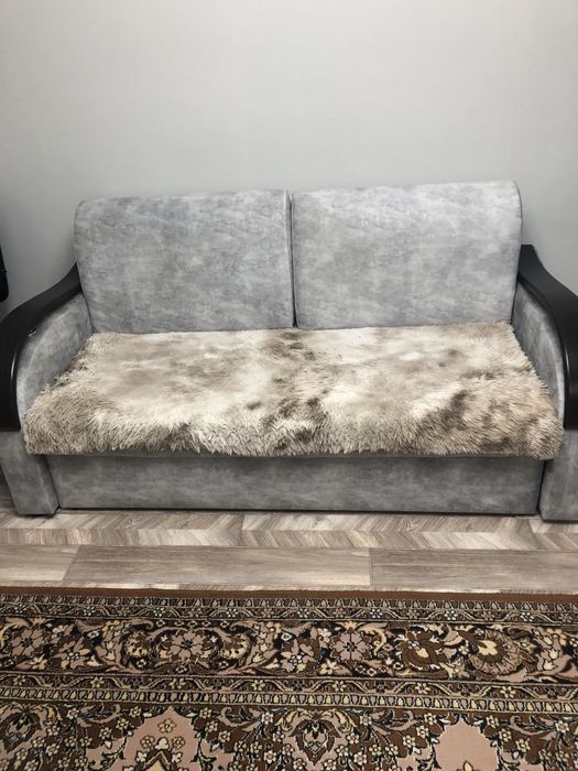 Продам диван с креслом