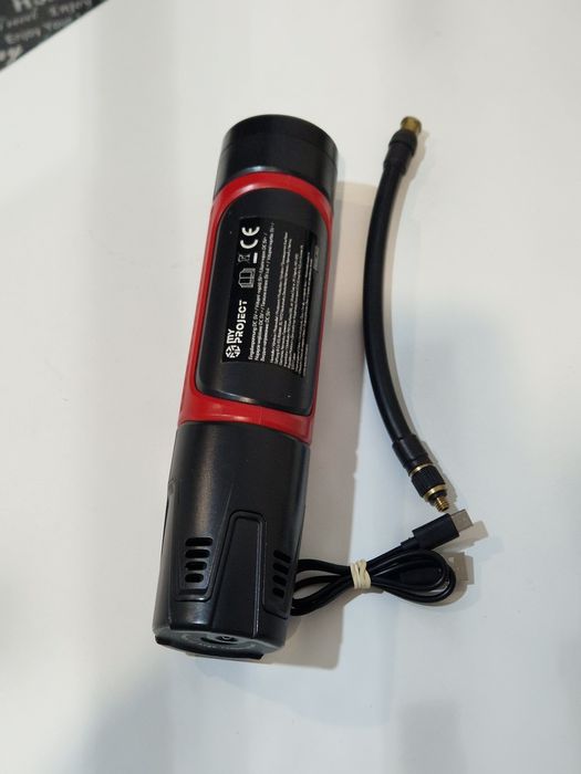 Compresor aer cu acumulator  perfect funcțional