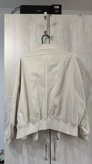 Джинсовый бомбер, легкий, Stradivarius