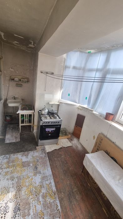 1 xona 2 xona qilingan Navoiy shahardaUY SOTILADI